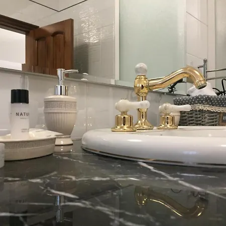 Gianmaria Bed & Breakfast 4*